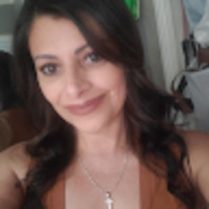 Meet your Posher, Ivania